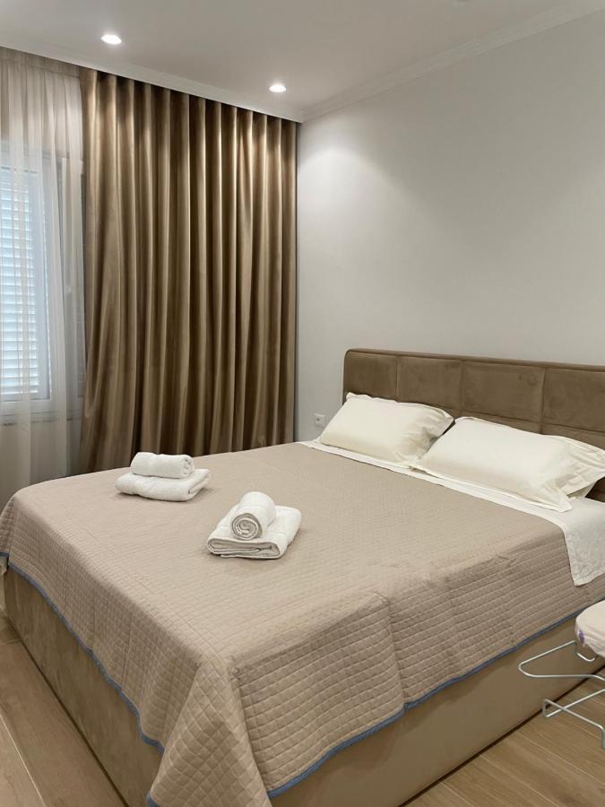 City Center Apartment Kafe Flora Tirana Kültér fotó